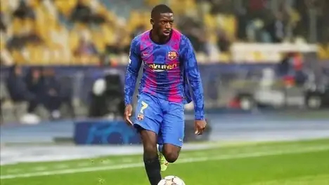 佩德里：巴塞罗那中场灵魂，低调奉献铸就团队精神